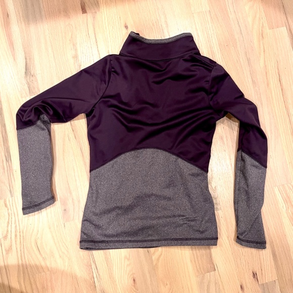 Woman’s North Face fleece - Picture 3 of 3